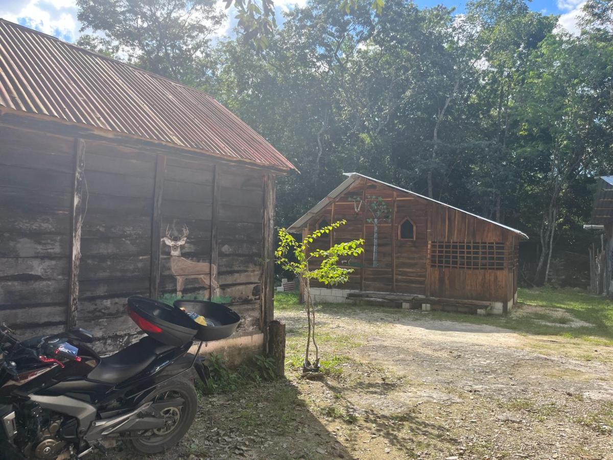 Отель Casados Ranch Эскарсега Экстерьер фото