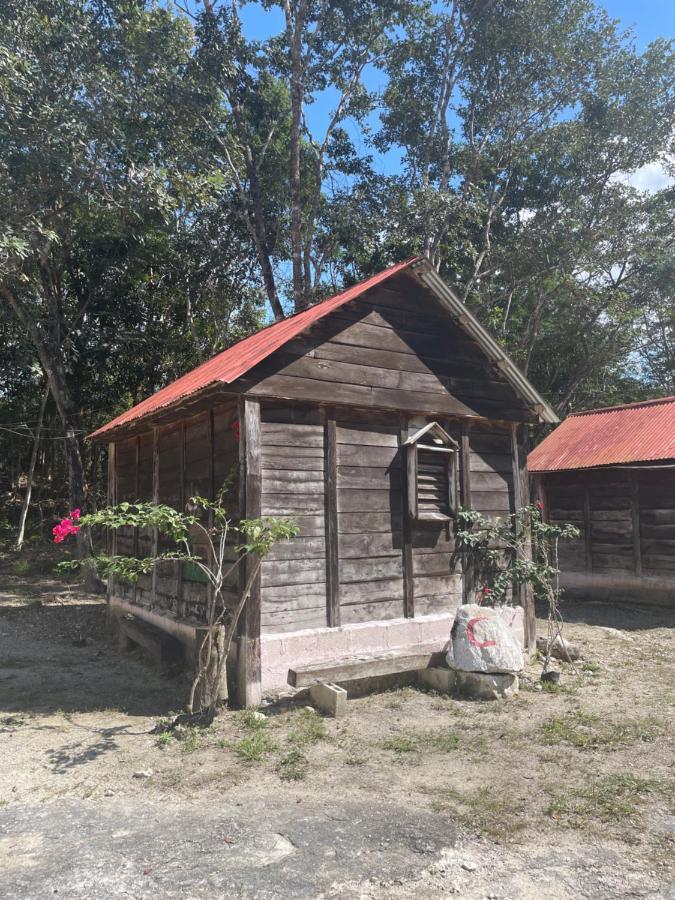 Отель Casados Ranch Эскарсега Экстерьер фото